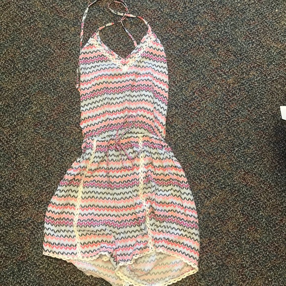 Hollister Romper - Picture 1 of 2